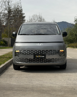 Hyundai Staria 2025