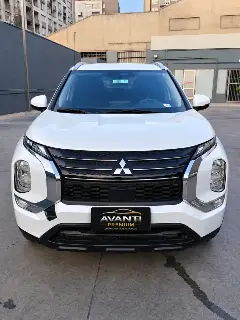 Mitsubishi Outlander 2023
